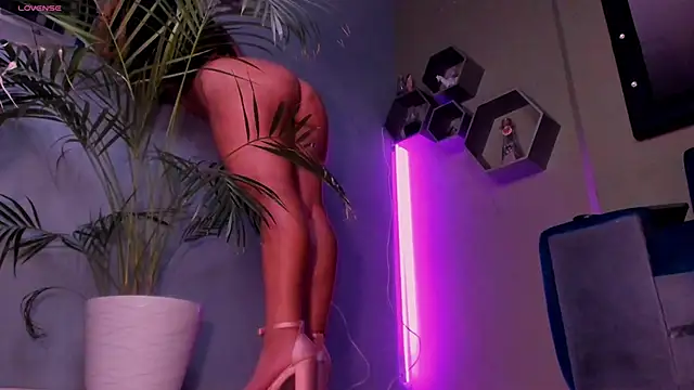 Sussy Bell01 online show from 02-10-25, 11:02