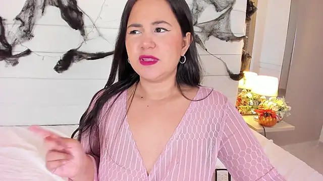 Snapshot of Lilly_2809_ chatting on 10-24-25, 04:20 Lilly 2809 online show from 10-24-25, 04:20