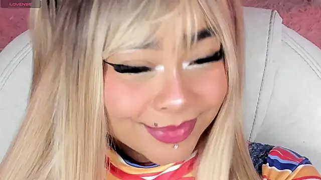 Snapshot of conny__curly chatting on 02-28-25, 01:58 conny curly online show from 02-28-25, 01:58