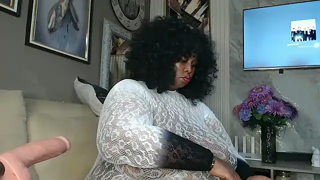 ThickyMinajxx online show from 04-17-26, 08:01