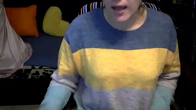 wLESLYMOSw online show from 10-24-25, 09:06