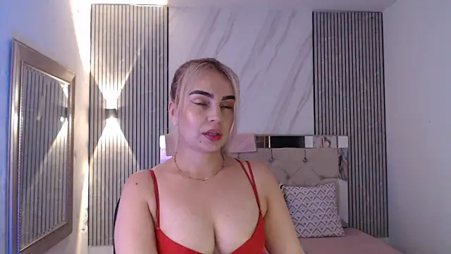 ashley  tylor online show from 04-12-26, 03:00