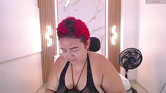 Snapshot of Mariana_Rojas chatting on 07-11-26, 06:27 Mariana Rojas online show from 07-11-26, 06:27