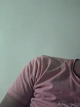 Snapshot of Desi69emd chatting on 11-03-25, 11:33 Desi69emd online show from 11-03-25, 11:33