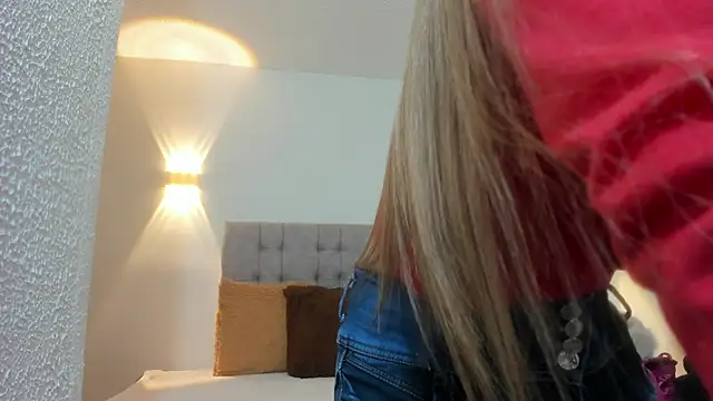 Carolina hernandez22 online show from 09-30-25, 11:59