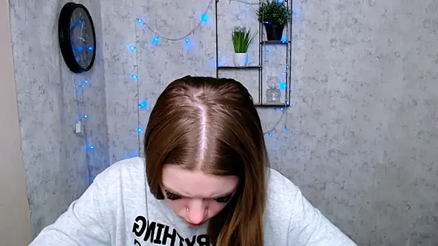 AliceFlirtt  online show from 12-19-24, 02:35