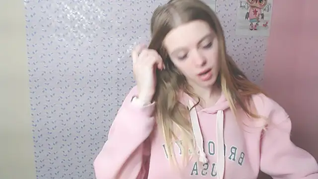 AliceFlirtt  online show from 02-07-25, 11:56