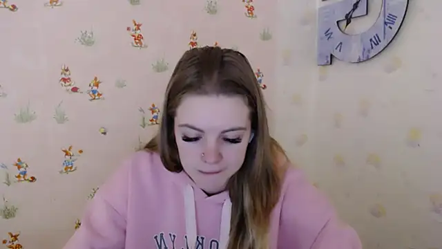 AliceFlirtt  online show from 02-14-25, 11:31