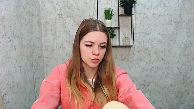 AliceFlirtt  online show from 02-24-25, 08:27