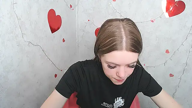 AliceFlirtt  online show from 03-20-25, 11:05