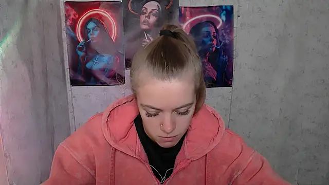 AliceFlirtt  online show from 09-24-25, 08:17