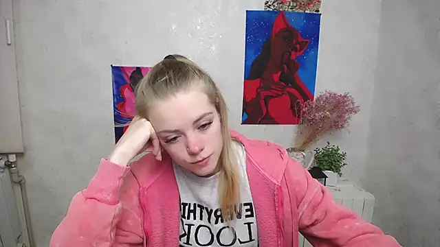 AliceFlirtt  online show from 10-06-25, 07:50