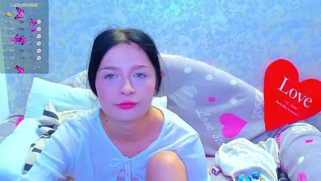 Vanessa Florence online show from 09-18-25, 01:18