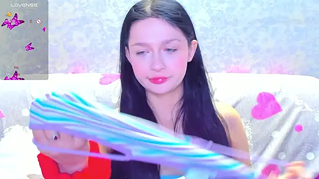 Vanessa Florence online show from 11-13-25, 01:59