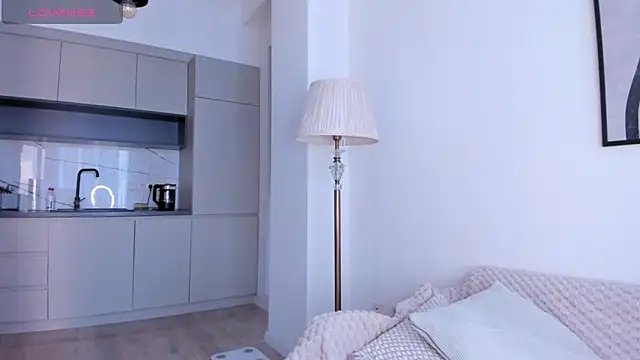 Snapshot of candy_tyan chatting on 12-12-24, 07:19 candy tyan online show from 12-12-24, 07:19