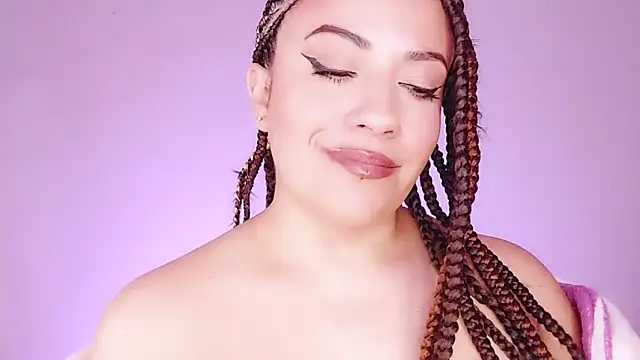 Latina hot2024 online show from 03-05-25, 01:10