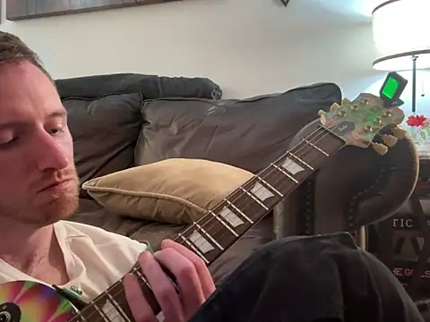 Snapshot of illbDanned chatting on 12-28-24, 03:37 illbDanned online show from 12-28-24, 03:37