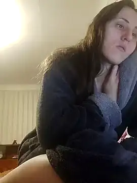 emeli moon online show from 12-30-24, 07:32