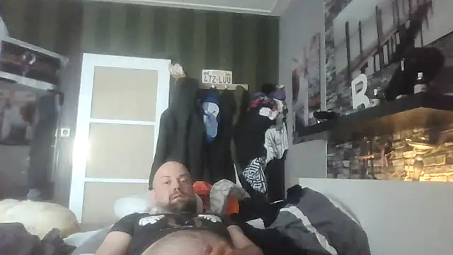 Prehistorixxx2686 online show from 04-22-26, 08:28