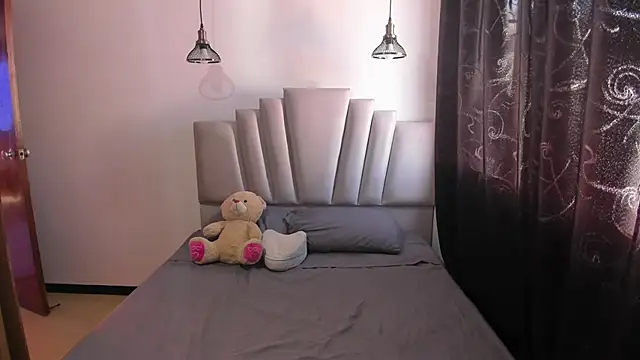 samantha  wilson online show from 11-07-25, 01:22