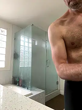 El Gizmo online show from 11-13-25, 05:34