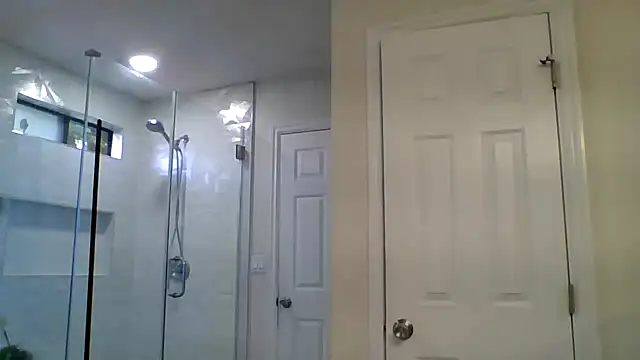 El Gizmo online show from 04-08-26, 05:57