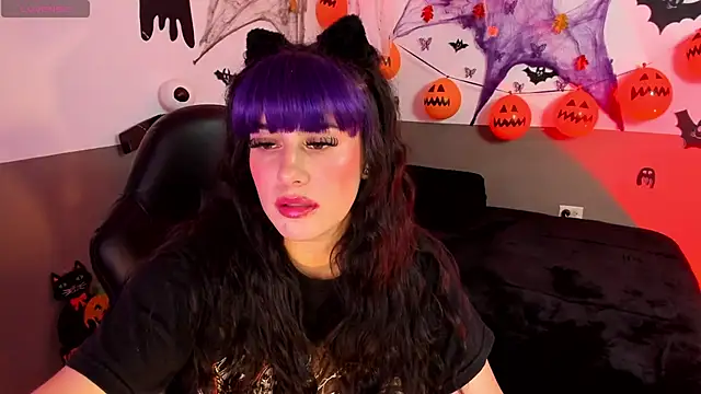 Snapshot of Missmonserrat chatting on 10-22-25, 04:46 Missmonserrat online show from 10-22-25, 04:46