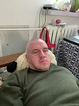 Snapshot of Evolite123 chatting on 01-22-25, 12:17 Evolite123 online show from 01-22-25, 12:17