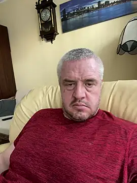 Snapshot of Evolite123 chatting on 02-17-25, 03:31 Evolite123 online show from 02-17-25, 03:31