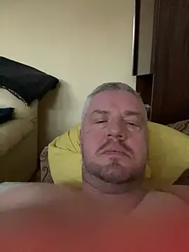 Snapshot of Evolite123 chatting on 03-08-25, 05:59 Evolite123 online show from 03-08-25, 05:59