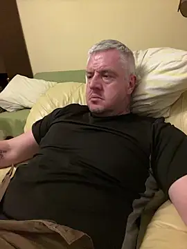 Snapshot of Evolite123 chatting on 03-16-25, 06:55 Evolite123 online show from 03-16-25, 06:55