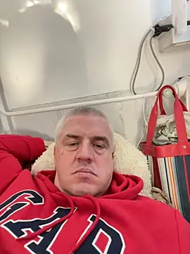 Snapshot of Evolite123 chatting on 11-07-25, 12:49 Evolite123 online show from 11-07-25, 12:49