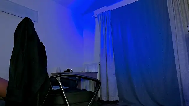 juliusmasters online show from 03-04-25, 02:17