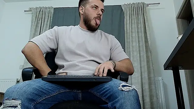 juliusmasters online show from 10-03-25, 07:44