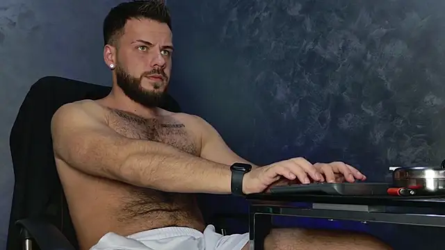 juliusmasters online show from 12-05-25, 07:54