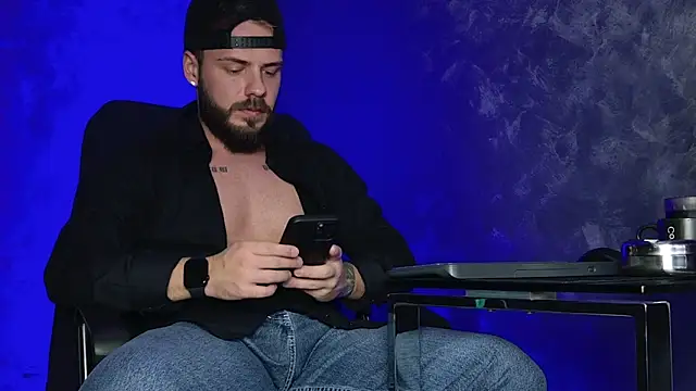 juliusmasters online show from 12-21-25, 08:16