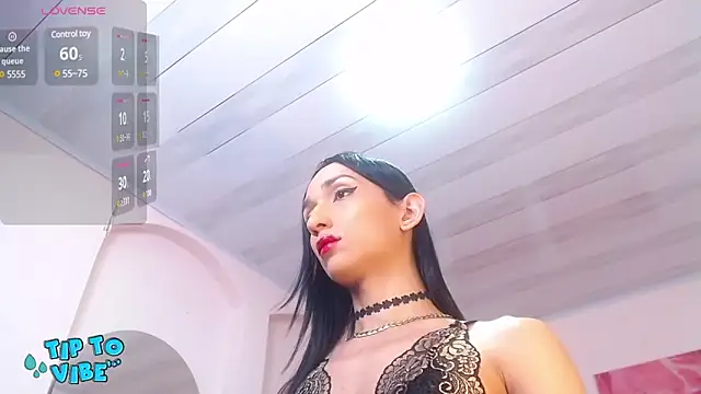 Snapshot of tamarafoxy_ chatting on 01-18-25, 12:15 tamarafoxy online show from 01-18-25, 12:15