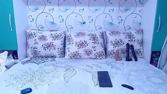 Snapshot of demiemorre chatting on 01-31-25, 08:22 demiemorre online show from 01-31-25, 08:22