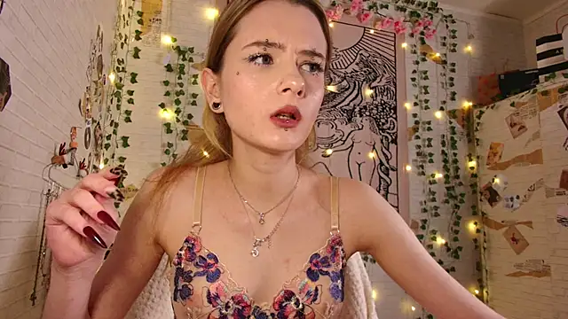 summerhazeee online show from 02-03-26, 06:02