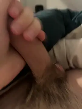 Snapshot of Hatah_ chatting on 12-18-25, 07:14 Hatah online show from 12-18-25, 07:14