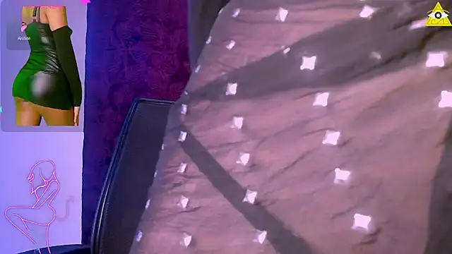 Snapshot of CallMeSima chatting on 02-12-25, 01:52 CallMeSima online show from 02-12-25, 01:52