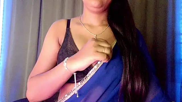 Snapshot of CallMeSima chatting on 05-19-26, 05:30 CallMeSima online show from 05-19-26, 05:30