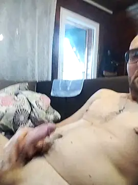 Snapshot of tomee83 chatting on 11-18-25, 06:51 tomee83 online show from 11-18-25, 06:51