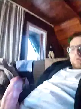 Snapshot of tomee83 chatting on 12-03-25, 06:43 tomee83 online show from 12-03-25, 06:43