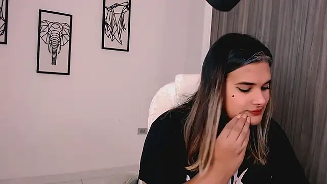 Snapshot of Kathee_zep chatting on 11-02-25, 04:59 Kathee zep online show from 11-02-25, 04:59