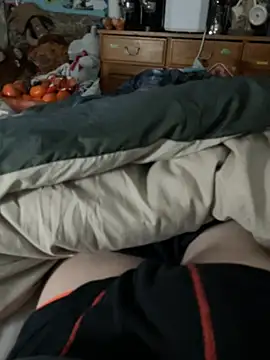 Snapshot of Russell1508 chatting on 03-04-26, 05:13 Russell1508 online show from 03-04-26, 05:13