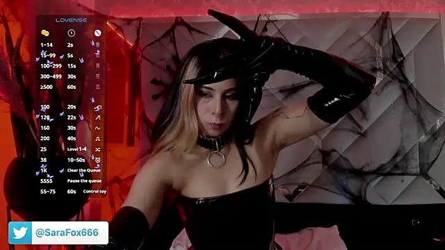 Sara Foxx1 online show from 10-29-25, 10:44