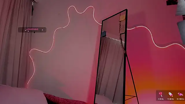 Sara Foxx1 online show from 07-19-26, 05:49