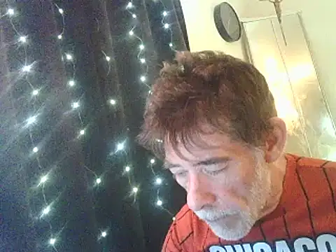 Snapshot of DaddyQuimHot chatting on 02-10-25, 01:35 DaddyQuimHot online show from 02-10-25, 01:35