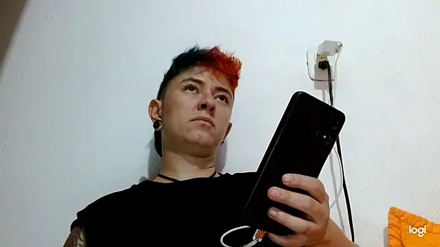 tomboyblue online show from 01-31-25, 02:04